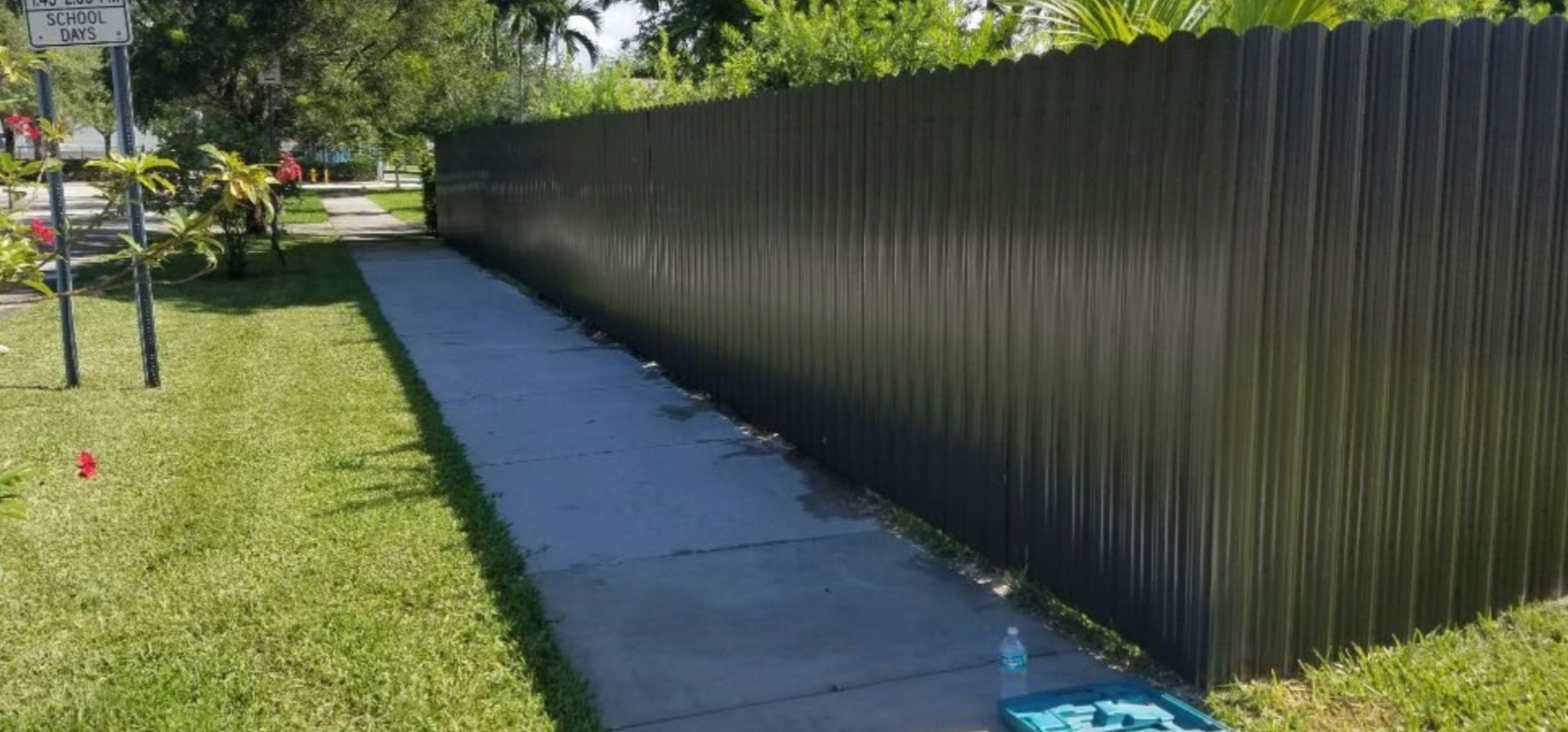 tall residential privacy fence in melbourne florida